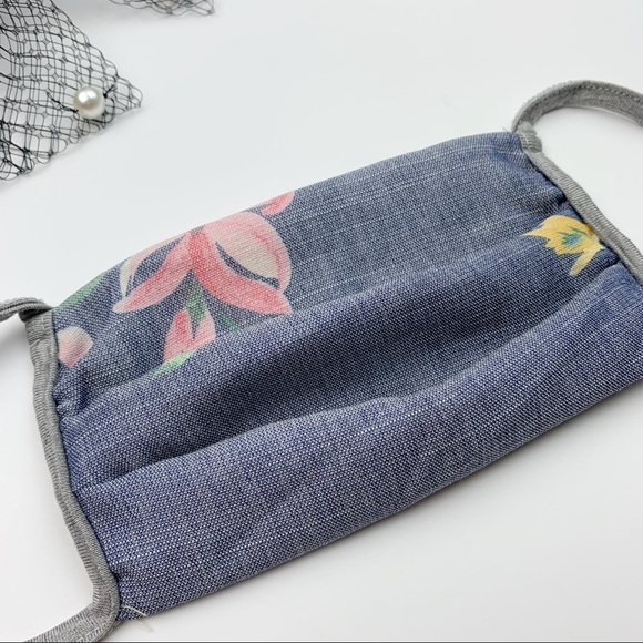 FLORAL CLOTH MASK - MADE IN USA    CHAMBRAY - Picture 2 of 5